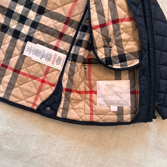 Burberry jacket - Picture 2 of 9